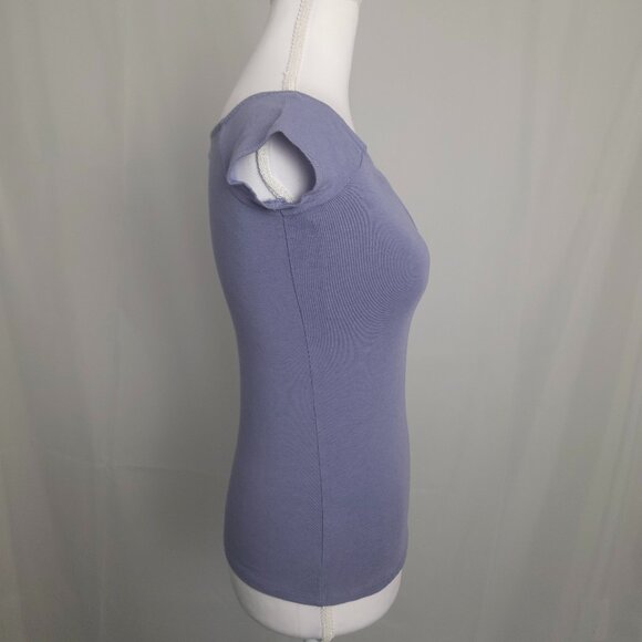 Express S Periwinkle Fitted Blouse Top Women’s Small Short Sleeve Deep V-Neck - Picture 2 of 5